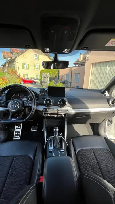 Audi Q2 40 TFSI Sport quattro S-tronic — Sportivité all-wheel drive, kilométrage maîtrisé — cruscotto