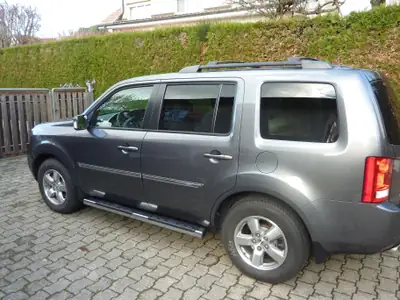 Honda Pilot Touring 2011 — SUV 7 places robuste, 60'000 km, pneus neufs — Miniature 9