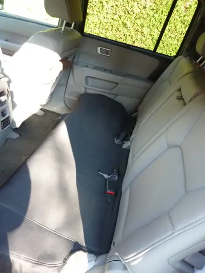 Honda Pilot Touring 2011 — SUV 7 places robuste, 60'000 km, pneus neufs — Miniature 13
