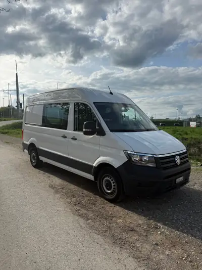 VW Crafter 2022 — Utilitaire diesel robuste, 67'300 km, parfait pour les professionnels — vista esterna