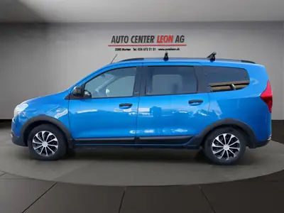 Dacia Lodgy 1.2 T Stepway 7 places — Monospace familial robuste, sans accident — rear view