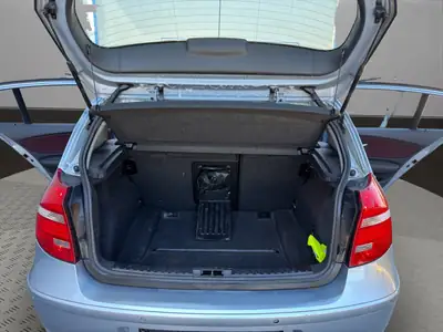BMW 116i — Compacte urbaine fiable, entretien suivi, sans sinistre — Thumbnail 19