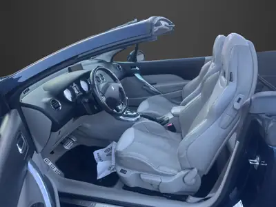 Peugeot 308 CC 1.6 Turbo — Cabriolet élégant, moteur dynamique, entretien à jour — Thumbnail 10