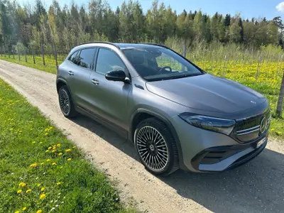 Mercedes-Benz EQA 350 AMG Line 4Matic — SUV électrique performant, première main, 49 500 km — détail