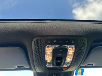 Mercedes-Benz EQA 350 AMG Line 4Matic — SUV électrique performant, première main, 49 500 km — Miniature 14