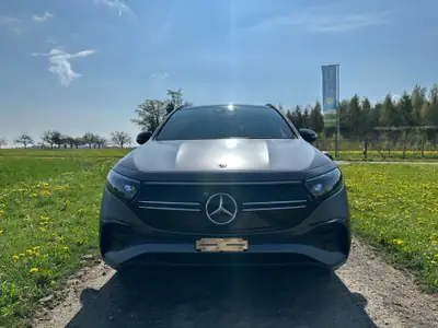 Mercedes-Benz EQA 350 AMG Line 4Matic — SUV électrique performant, première main, 49 500 km — Miniature 13