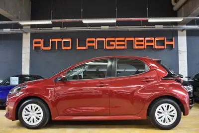 Toyota Yaris 1.5 Comfort e-CVT — Hybride économe, premier propriétaire, garantie Toyota — Miniature 8