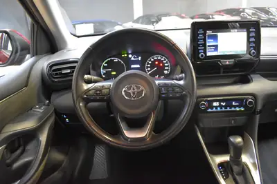 Toyota Yaris 1.5 Comfort e-CVT — Hybride économe, premier propriétaire, garantie Toyota — Miniature 15
