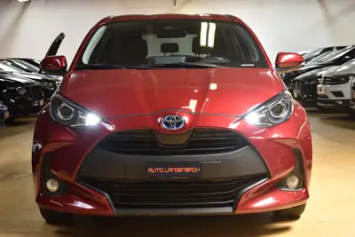 Toyota Yaris 1.5 Comfort e-CVT — Hybride économe, première main, 100 500 km — détail