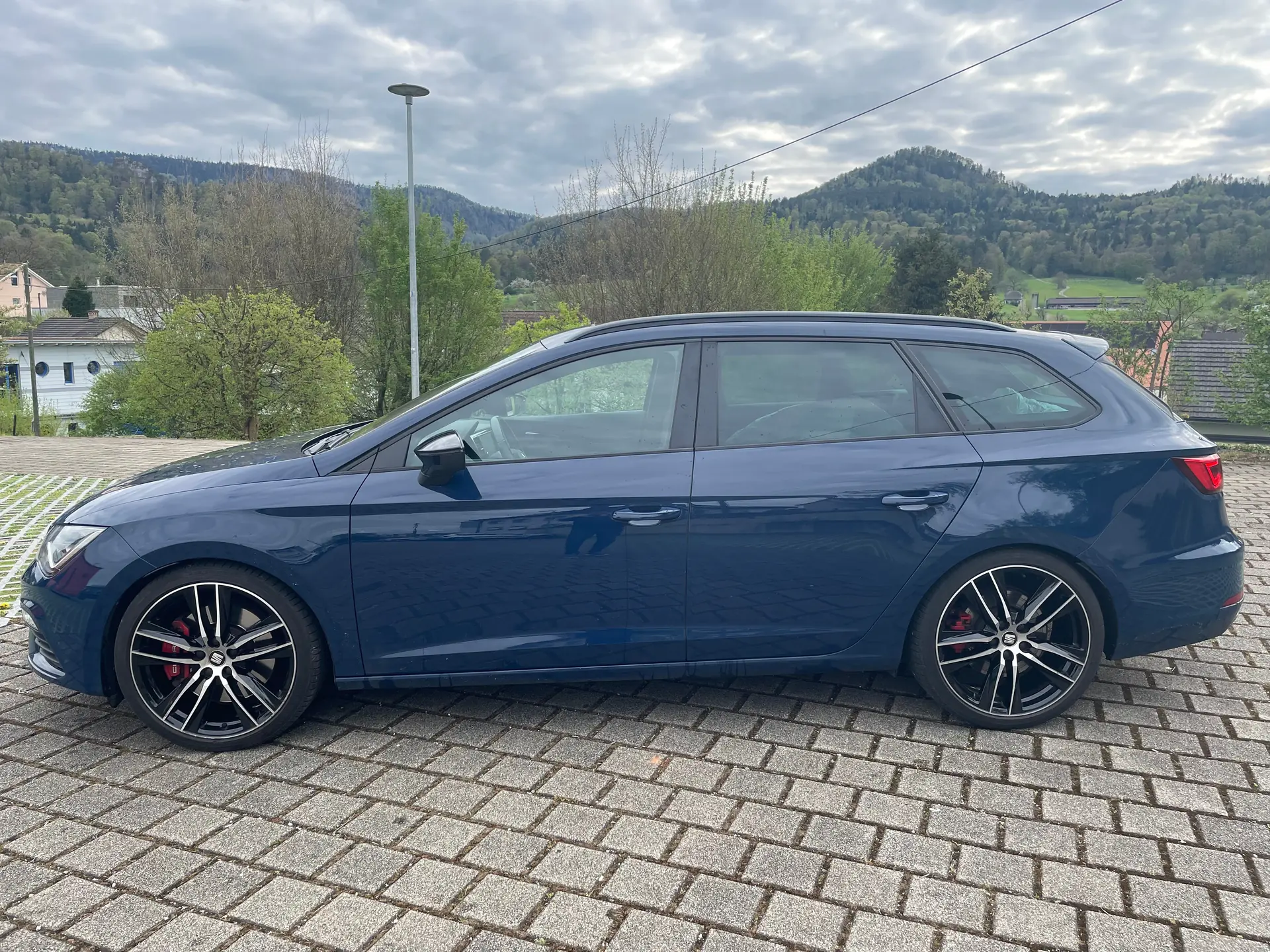 SEAT Leon 2018 occasion Wahlen b. Laufen — 1