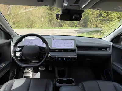Hyundai Ioniq 5 77 kWh — Électrique haute performance, 16 500 km seulement — Thumbnail 10