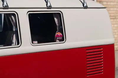 VW T1 Bus Camping Ausbau 1963 — Légendaire Combi aménagé, 50'350 km authentiques — Miniatura 7