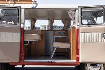 VW T1 Bus Camping Ausbau 1963 — Légendaire Combi aménagé, 50'350 km authentiques — Miniatura 12