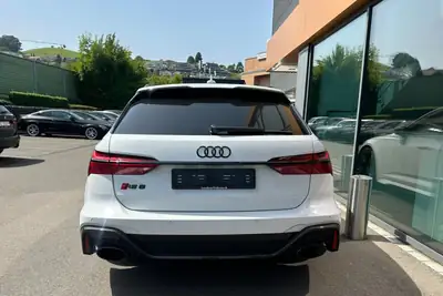 Audi RS6 Avant 4.0 V8 TFSI — Performance extrême, 39 900 km seulement — dashboard