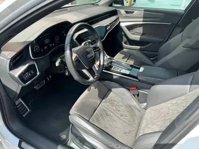 Audi RS6 Avant 4.0 V8 TFSI — Performance extrême, 39 900 km seulement — Thumbnail 9