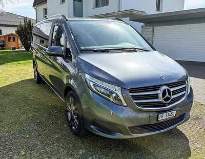 Mercedes-Benz V 220 d Trend — Monospace 7 places, moteur efficace et entretien anticipé — côté
