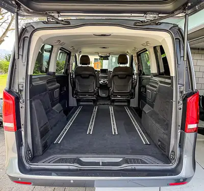Mercedes-Benz V 220 d Trend — Monospace 7 places, moteur efficace et entretien anticipé — intérieur