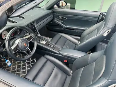 Porsche 911 Cabriolet 3.0 Carrera S PDK — Décapotable sportive 420 ch, 53 900 km — intérieur