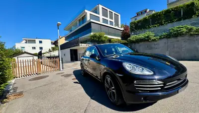 Porsche Cayenne S Diesel — SUV prestige 382 ch, sans sinistre, boîte automatique — Seitenansicht
