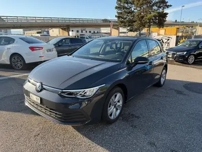 VW Golf 1.0 eTSI mHEV ACTLife DSG — Hybride léger, 97'000 km, garantie 2 ans — Seitenansicht