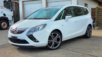 Opel Zafira Tourer 2.0 CDTi — Monospace 7 places, diesel automatique, équipement premium — vue extérieure