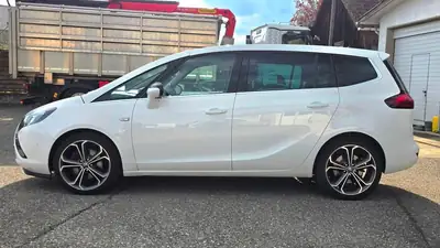 Opel Zafira Tourer 2.0 CDTi — Monospace 7 places, diesel automatique, équipement premium — côté