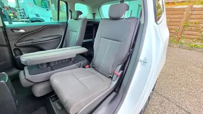 Opel Zafira Tourer 2.0 CDTi — Monospace 7 places, diesel automatique, équipement premium — Miniature 10