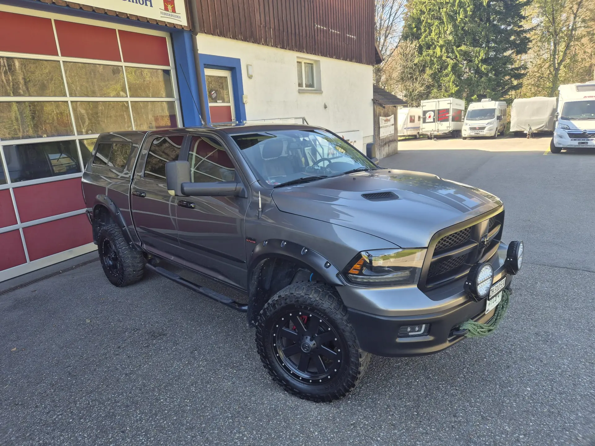 Dodge Ram 2011 — Pickup musclé 396 ch, transmission automatique, parfait état — Außenansicht