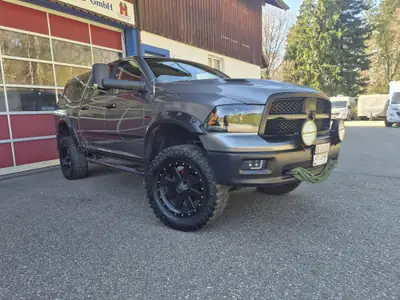 Dodge Ram 2011 — Pickup musclé 396 ch, transmission automatique, parfait état — vista posteriore