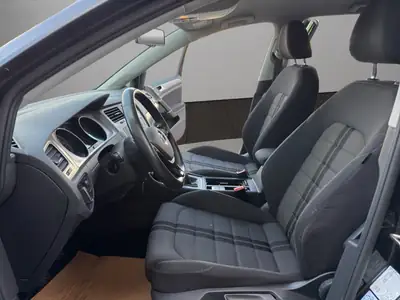 VW Golf 1.6 TDI Comfortline 4Motion — Diesel robuste, transmission intégrale, sans accident — Miniature 9