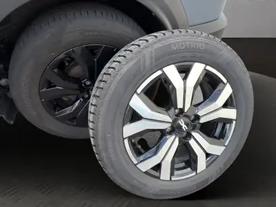 Dacia Jogger HEV 140 Extreme+ — Monospace hybride 7 places, consommation ultramodérée — Thumbnail 20