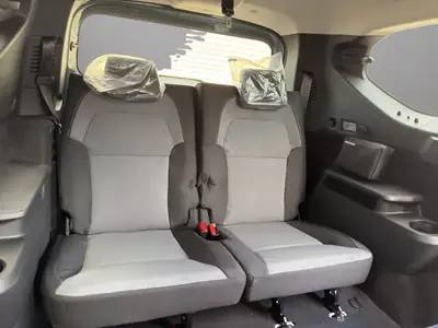 Dacia Jogger HEV 140 Extreme+ — Monospace hybride 7 places, consommation ultramodérée — Thumbnail 19