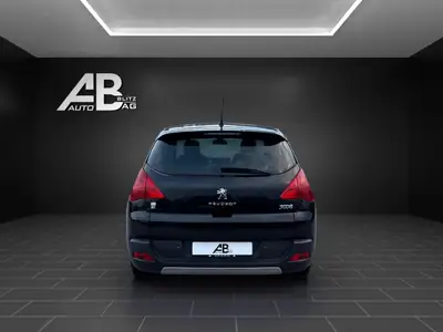 Peugeot 3008 Hybrid4 2.0 HDi — SUV hybride diesel performant, service récent — interior