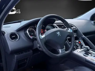 Peugeot 3008 Hybrid4 2.0 HDi — SUV hybride diesel performant, service récent — Thumbnail 8