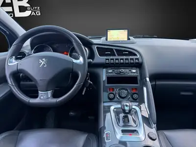 Peugeot 3008 Hybrid4 2.0 HDi — SUV hybride diesel performant, service récent — Thumbnail 11