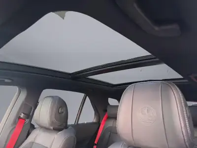 Mercedes-Benz GLE 53 AMG Hybrid EQ — SUV haute performance, 544 ch et hybride rechargeable — Miniature 12