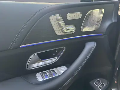 Mercedes-Benz GLE 53 AMG Hybrid EQ — SUV haute performance, 544 ch et hybride rechargeable — Miniature 16