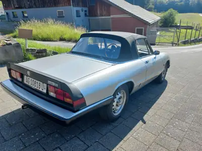 Alfa Romeo Spider 2.0 Veloce 1984 — Cabriolet de légende, statut vétéran — cruscotto