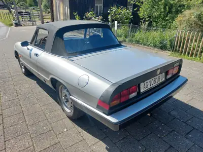 Alfa Romeo Spider 2.0 Veloce 1984 — Cabriolet de légende, statut vétéran — dettaglio