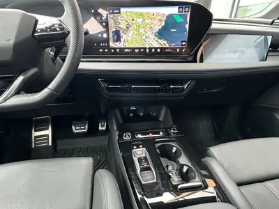 Audi Q6 e-tron Quattro — SUV électrique haute performance, 17'000 km seulement — Thumbnail 12