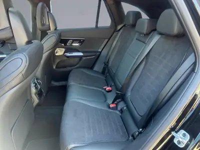 Mercedes-Benz GLC 220 d AMG Line 4matic — SUV diesel hybride, 20 km seulement — Miniature 10