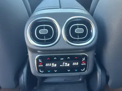 Mercedes-Benz GLC 220 d AMG Line 4matic — SUV diesel hybride, 20 km seulement — Miniature 20