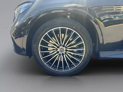 Mercedes-Benz GLC 220 d AMG Line 4matic — SUV diesel hybride, 20 km seulement — Miniature 21