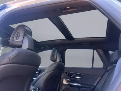 Mercedes-Benz GLC 300 e EQ Star AMG Line — Hybride rechargeable performant, 20 km seulement — Miniature 11