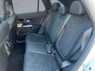 Mercedes-Benz GLC 300 e EQ Star AMG Line — Hybride rechargeable performant, 20 km seulement — Miniature 10