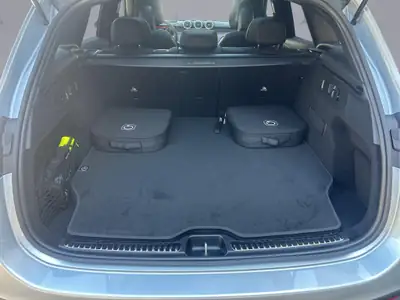 Mercedes-Benz GLC 300 e EQ Star AMG Line — Hybride rechargeable performant, 20 km seulement — Miniature 18