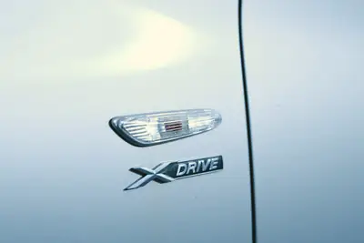 BMW 330i xDrive Touring Steptronic — Break dynamique, 272 ch et transmission automatique — dettaglio