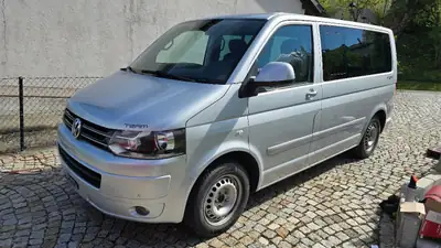 VW T5 Multivan 2.0 TDI TEAM DSG — Monospace 7 places, moteur fiable, transmission automatique — Außenansicht