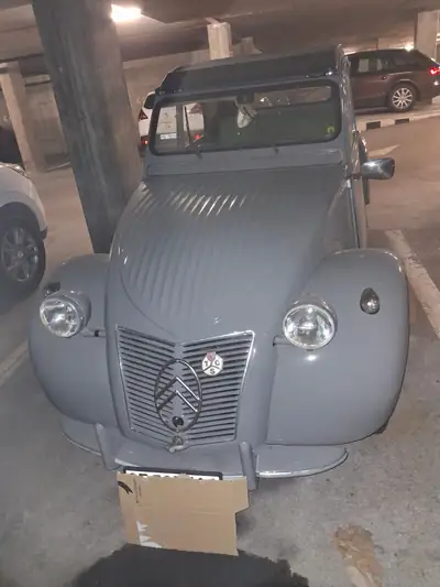 Citroën 2CV 010.547,350 — L'icône française de 1959, authentique et économe — vista esterna