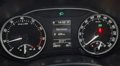 Skoda Octavia 1.8 TSI Laurin & Klement — Berline polyvalente, première main, entretien impeccable — Miniature 15